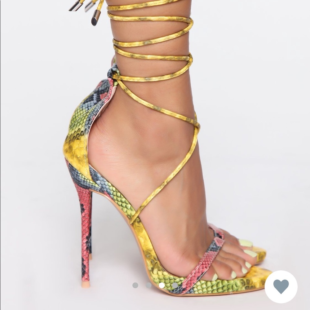 Shoes - Picture 3 of 4
